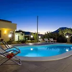 Donna Franca Con Piscina Privata Castellammare del Golfo